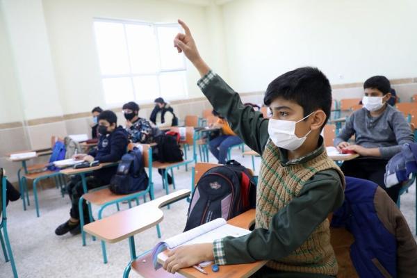 خطر بیماری کلیوی در کمین دانش آموزان ، محافظت از بچه ها مدرسه ای در فصل آنفلوآنزا
