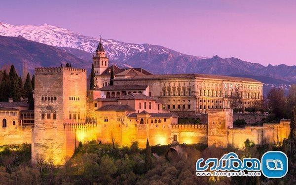قصر الحمرا، قصر هزار و یک شب مسلمانان اسپانیا
